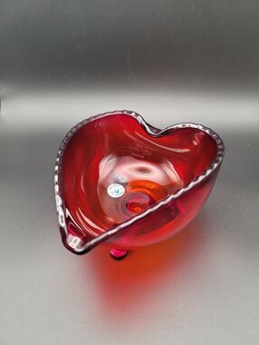 Vintage Dalzell Viking Glass Red/Amberina Heart Shaped Footed Bowl GLOWS